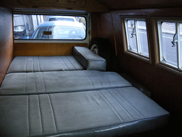 '66TYPE-2 CAMPER ベッド